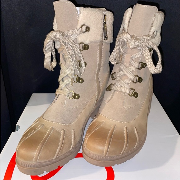 BRAND NEW Blondo “NEVIN” Waterproof Boots - Picture 2 of 9